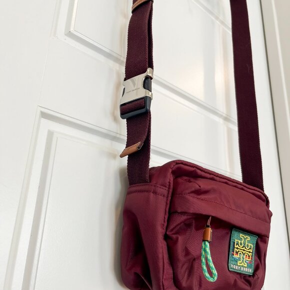 Tory Burch Ripstop Crossbody In Winetasting - Picture 4 of 7